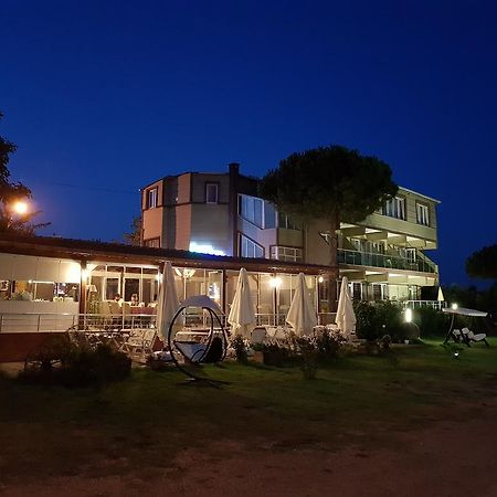 弗洛拉酒店 Burhanli 外观 照片