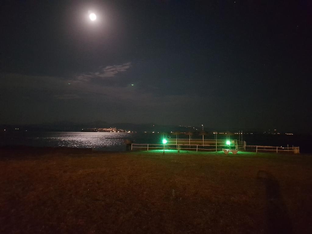 弗洛拉酒店 Burhanli 外观 照片
