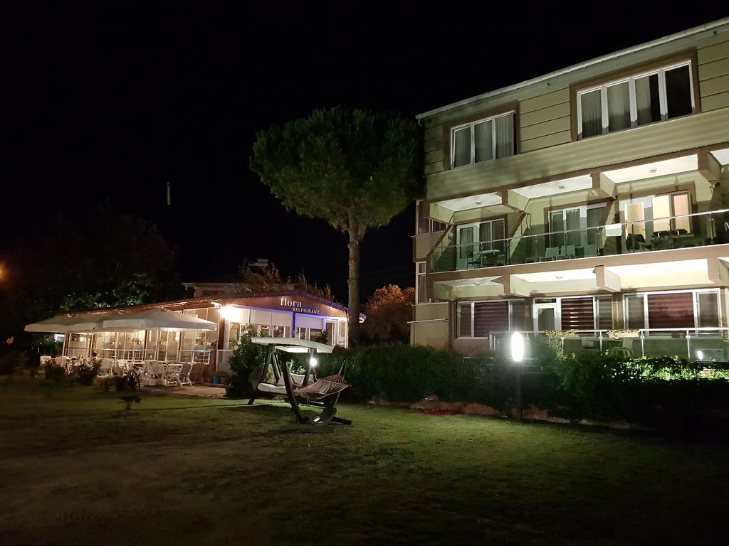 弗洛拉酒店 Burhanli 外观 照片